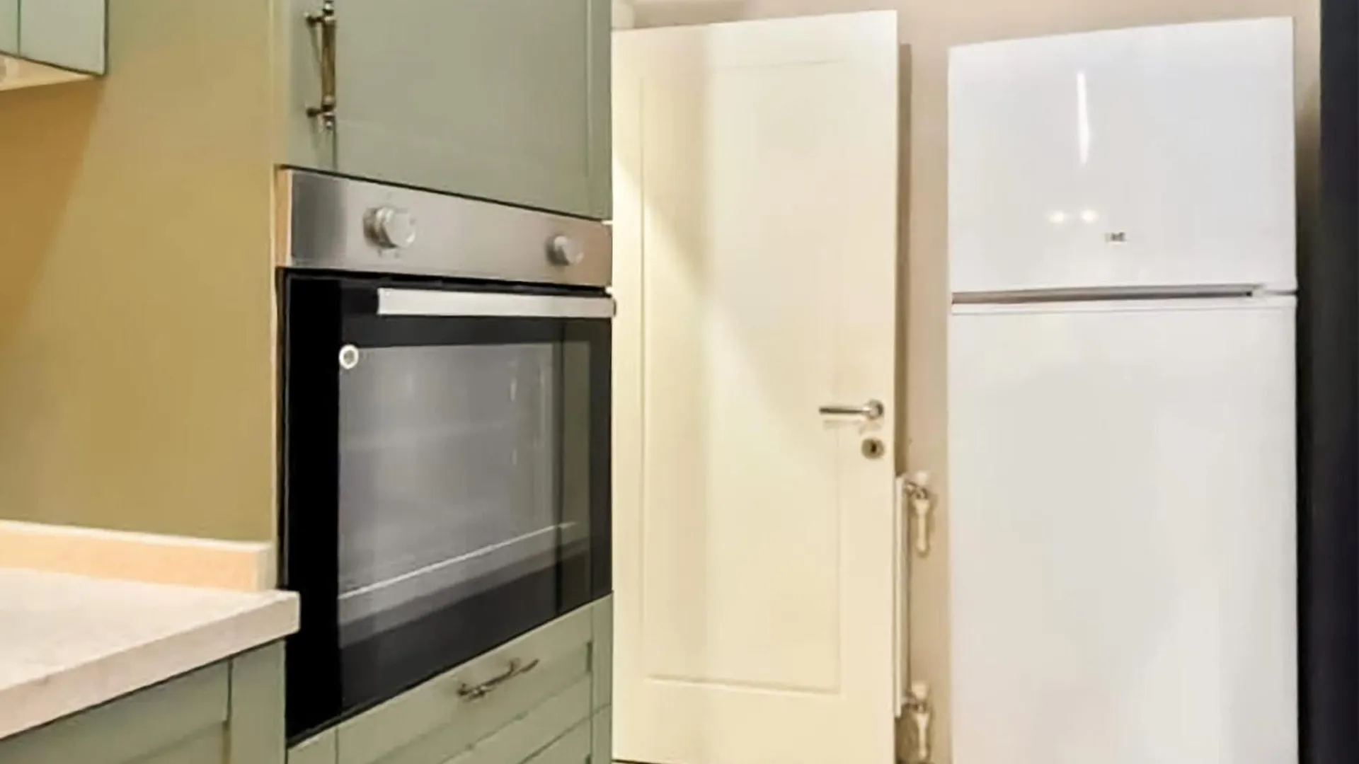 Istanbul Luxury Living Stylish Comfort In Levent