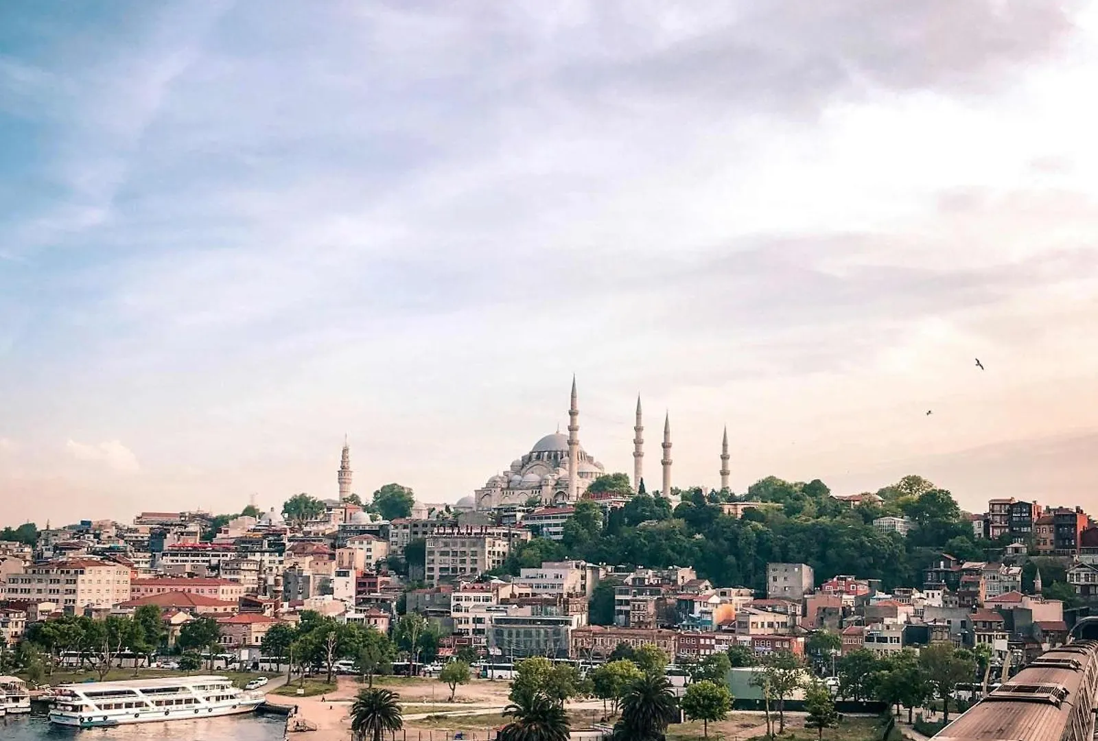 Istanbul Luxury Living Stylish Comfort In Levent